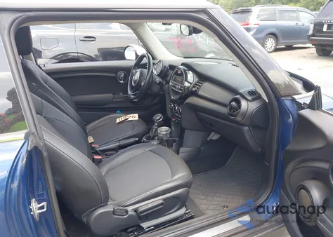 2015 Mini Hardtop Cooper из США, поврежденный, VIN WMWXM5C52F3A60702